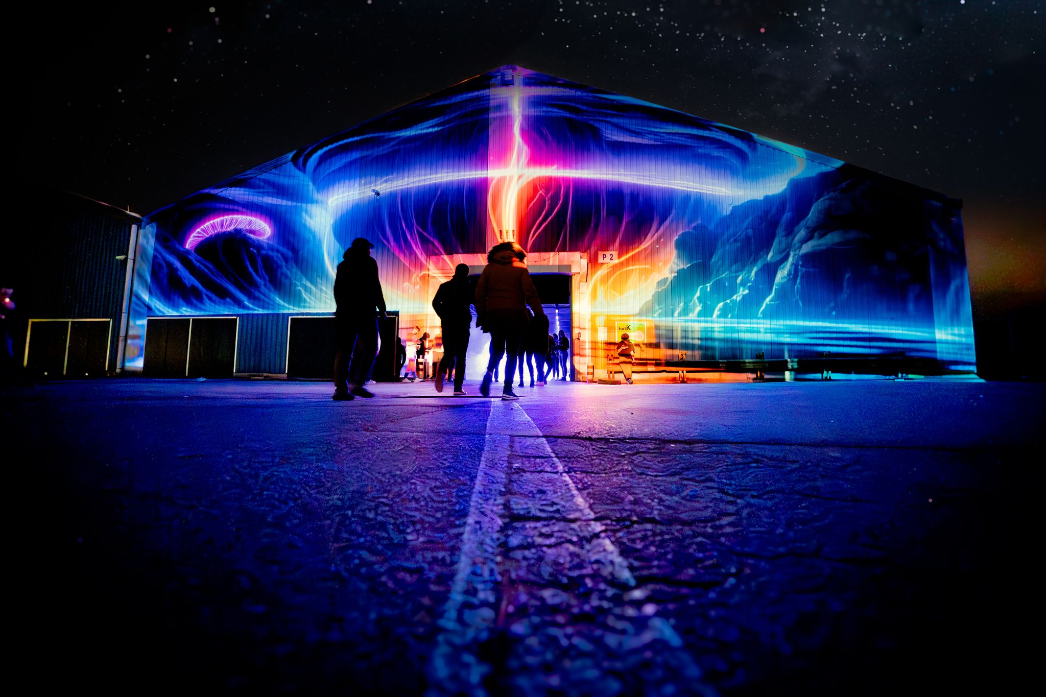 An immersive projection-mapped installation by SAIARlab